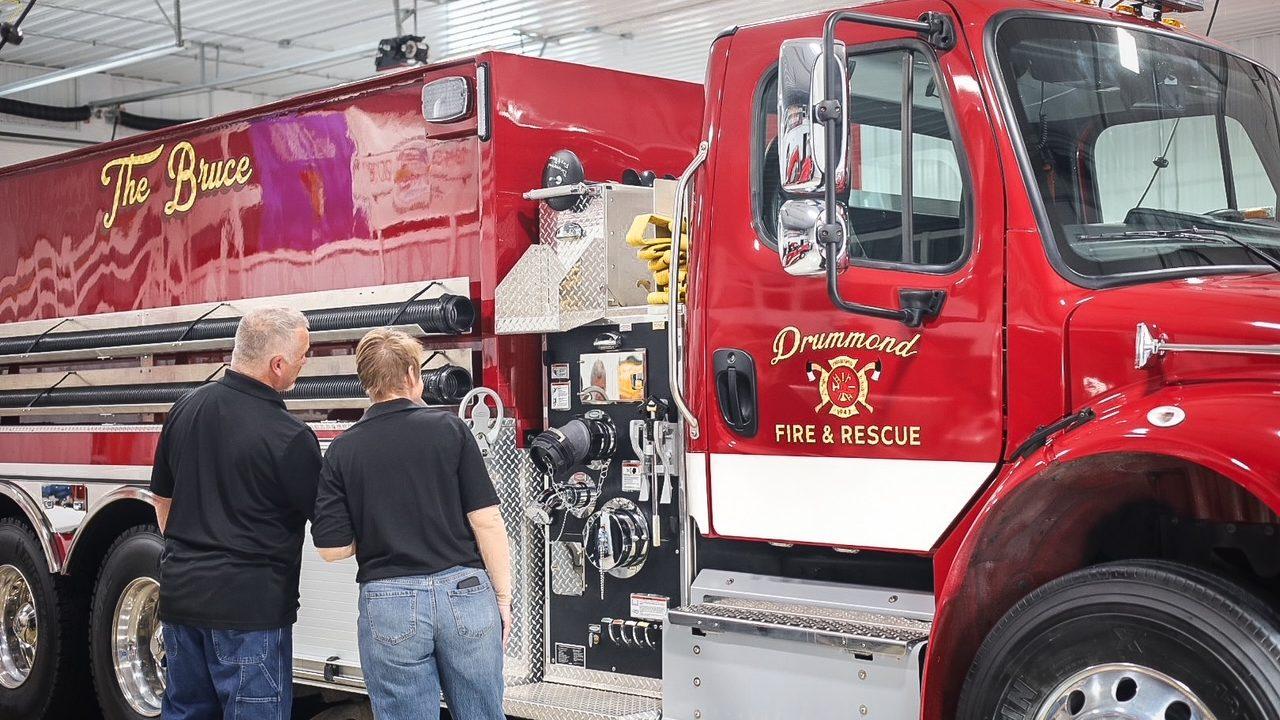 Drummond Fire & Rescue unveils new fire truck