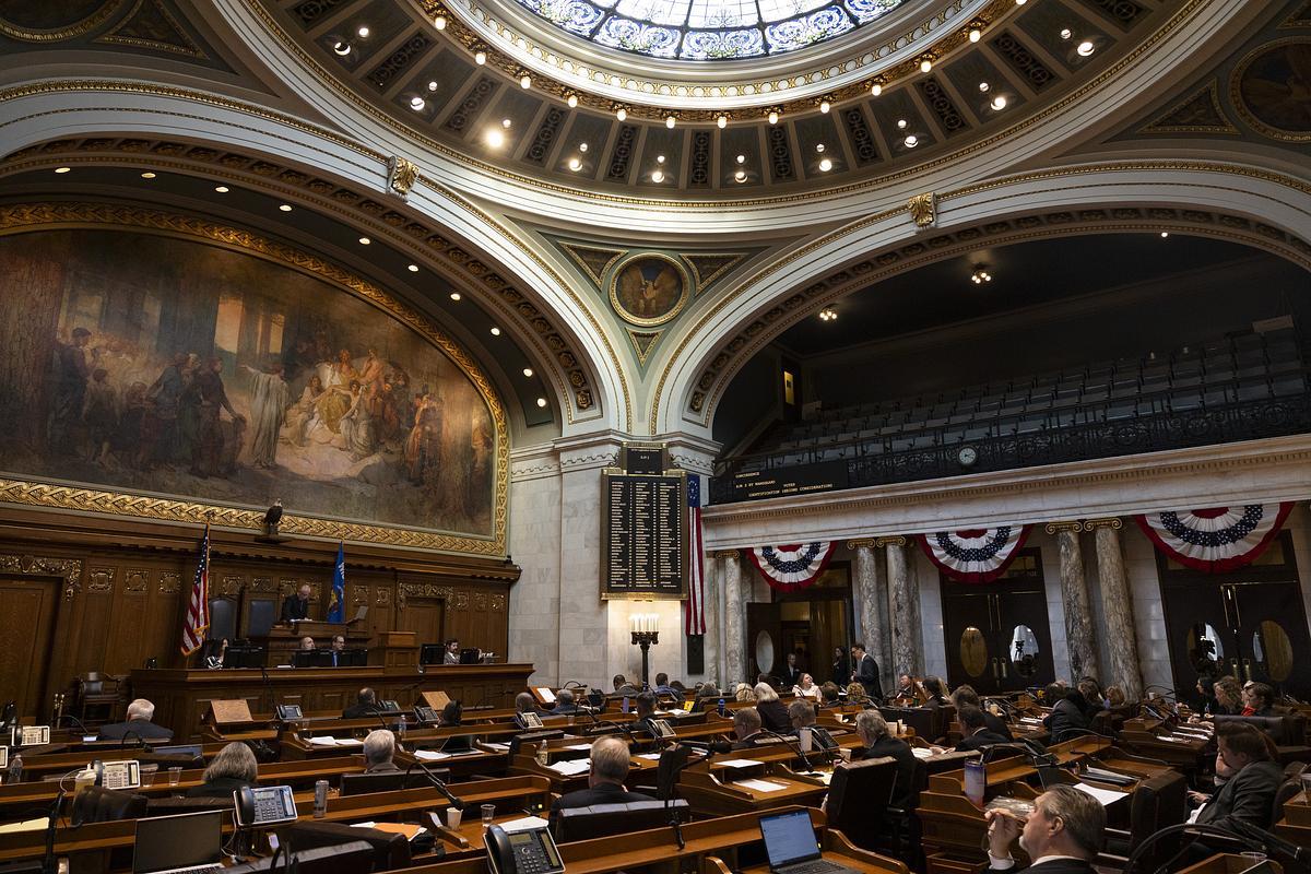 Why has WisconsinEye gone dark and what can be done about it?